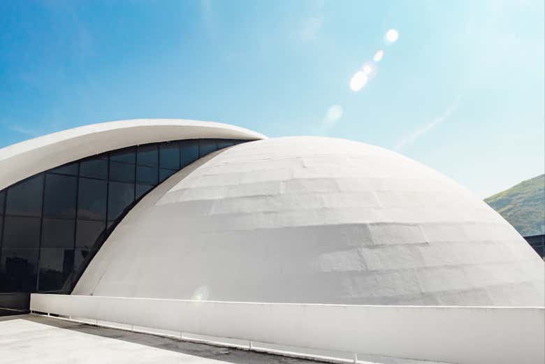 Excursión a Niteroi y Ruta Niemeyer