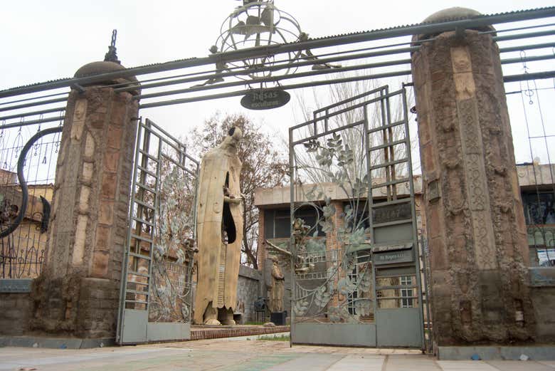 Visita a la Casa del Escultor Roberto Rosas
