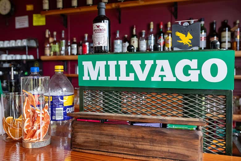 Tour del vermut, el whisky y la ginebra por Dina Huapi