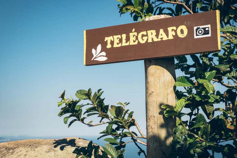 Senderismo por la Pedra do Telégrafo