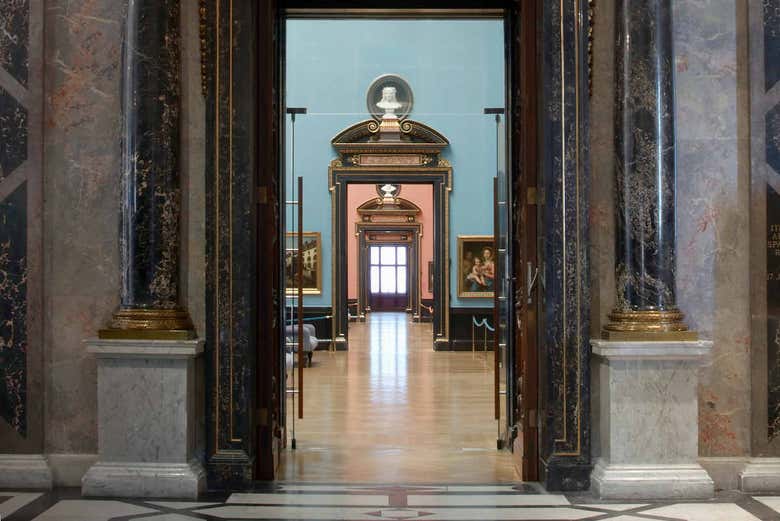Entrada al Kunsthistorisches Museum, el Museo de Historia del Arte de Viena