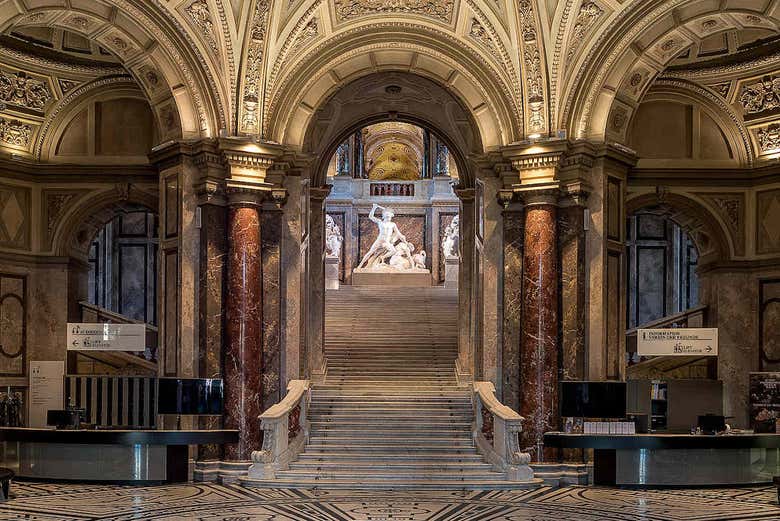 Entrada al Kunsthistorisches Museum, el Museo de Historia del Arte de Viena