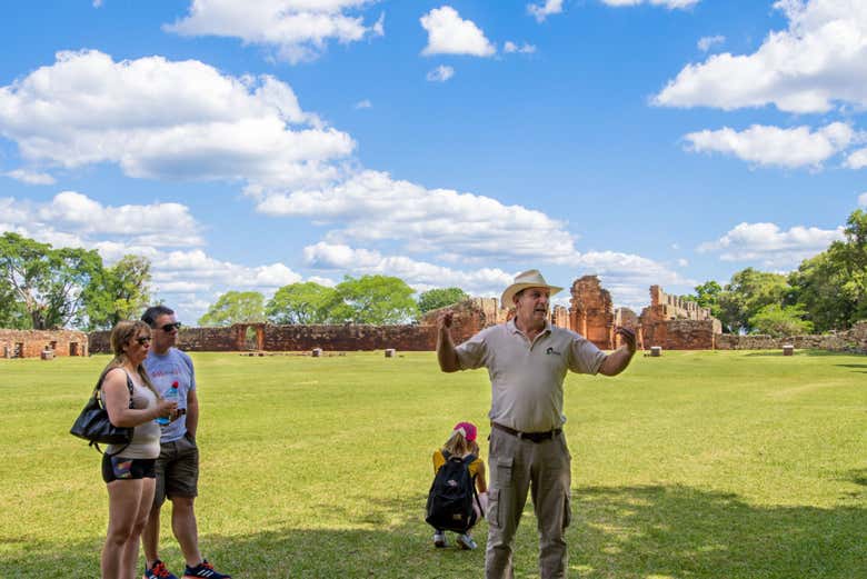 Excursión a las ruinas de San Ignacio y las minas de Wanda