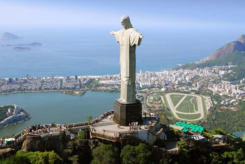 Cristo Redentor en el tren de Corcovado + Tour por Río