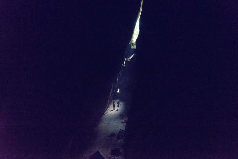 Senderismo por las cuevas y cascadas del Parque Nacional de Tijuca