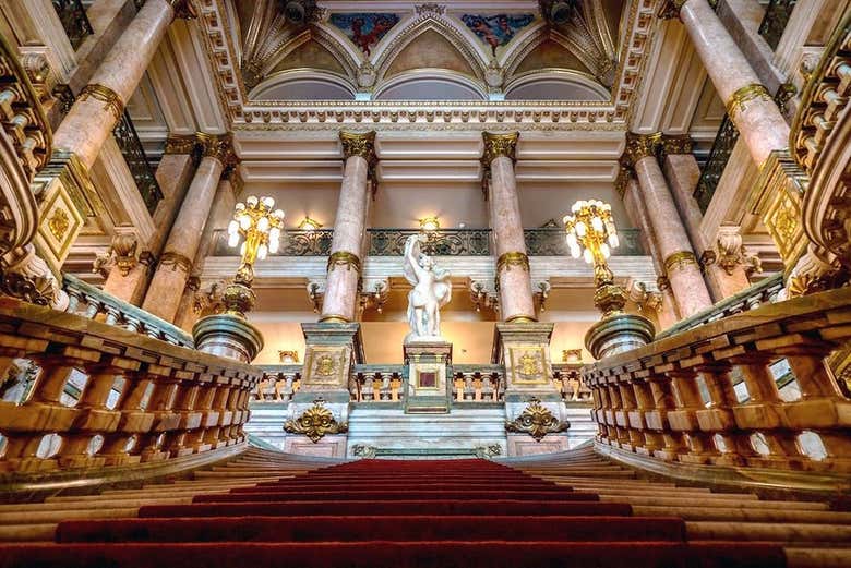 Tour por el Teatro Municipal, Biblioteca Nacional y Real Gabinete