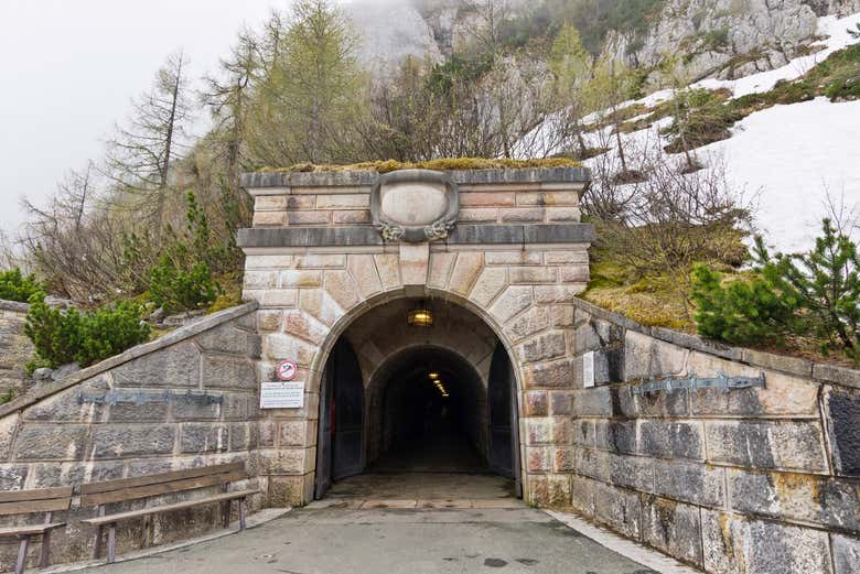 Excursión al Nido del Águila