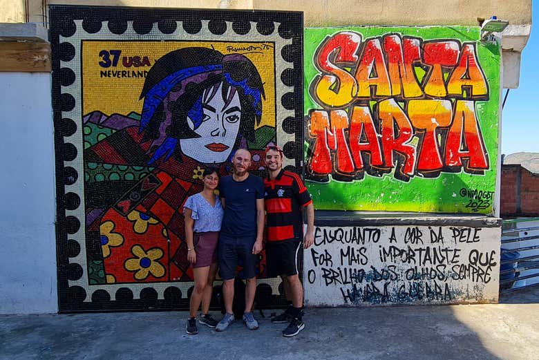 Tour por la favela Santa Marta con comida o partido de fútbol