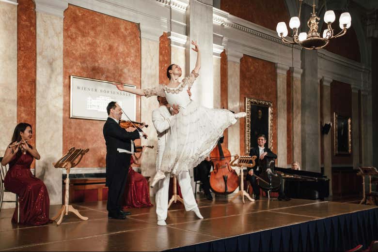 Concierto de la Vienna Residence Orchestra en el Palacio de la Bolsa