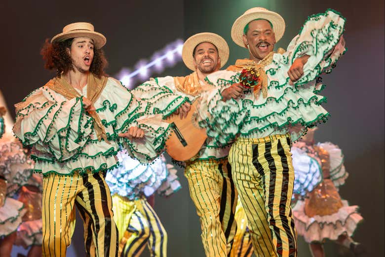 Entrada a Roxy Dinner Show con cena