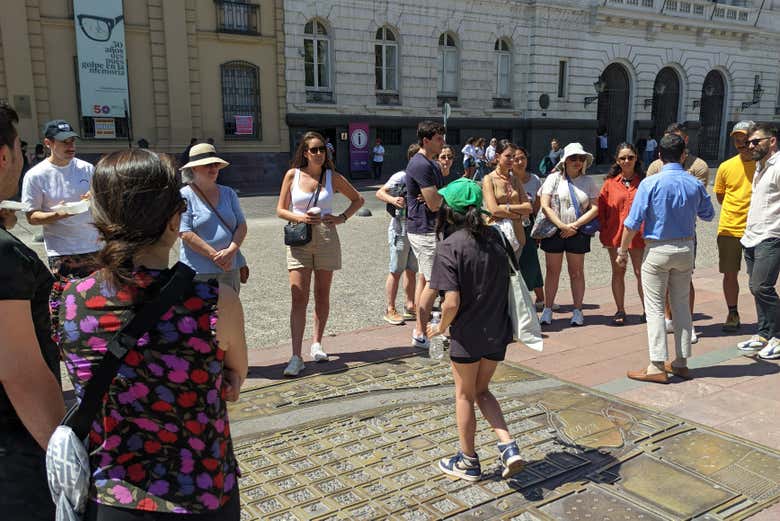 Free tour por el exterior de los museos y palacios de Santiago