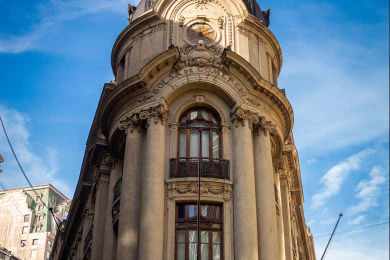 Free tour por el exterior de los museos y palacios de Santiago