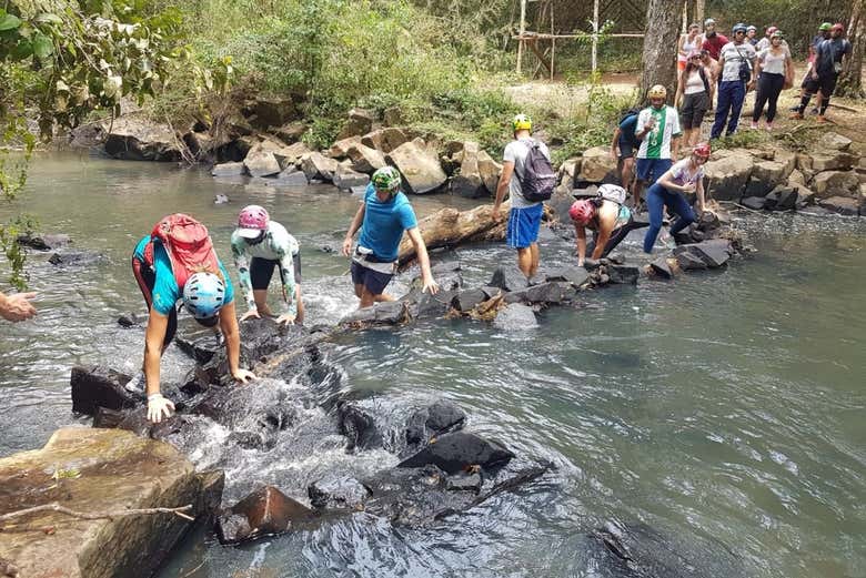 Senderismo por las cascadas secretas de Iguazú