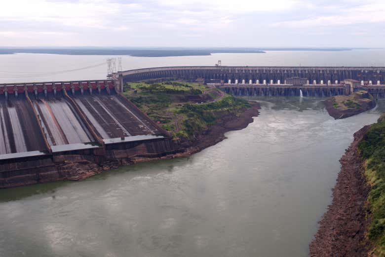 Tour panorámico por la represa de Itaipú