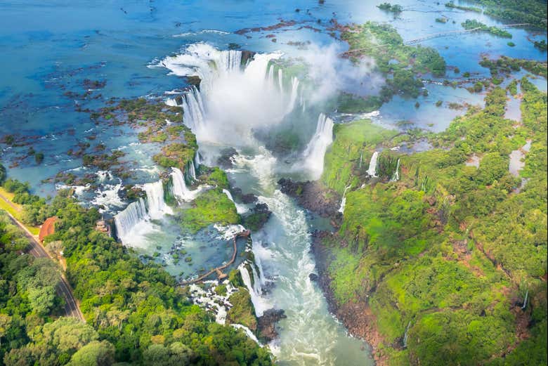 Entrada al lado brasileño de las Cataratas de Iguazú