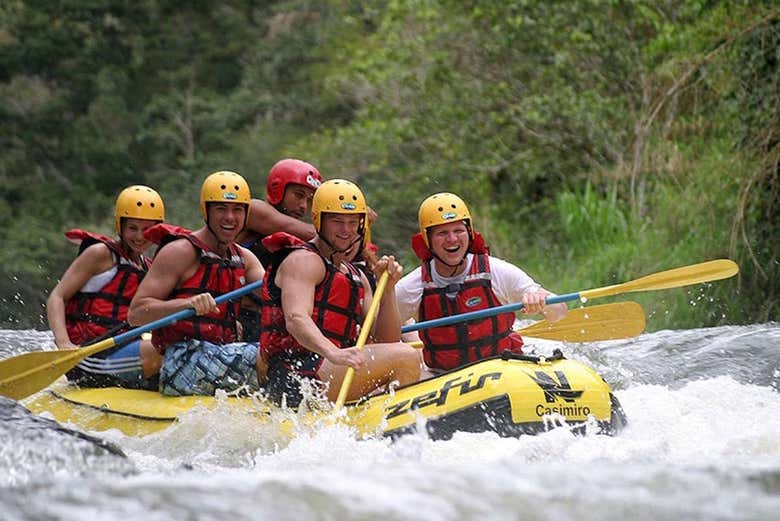 Rafting en el río Macaé