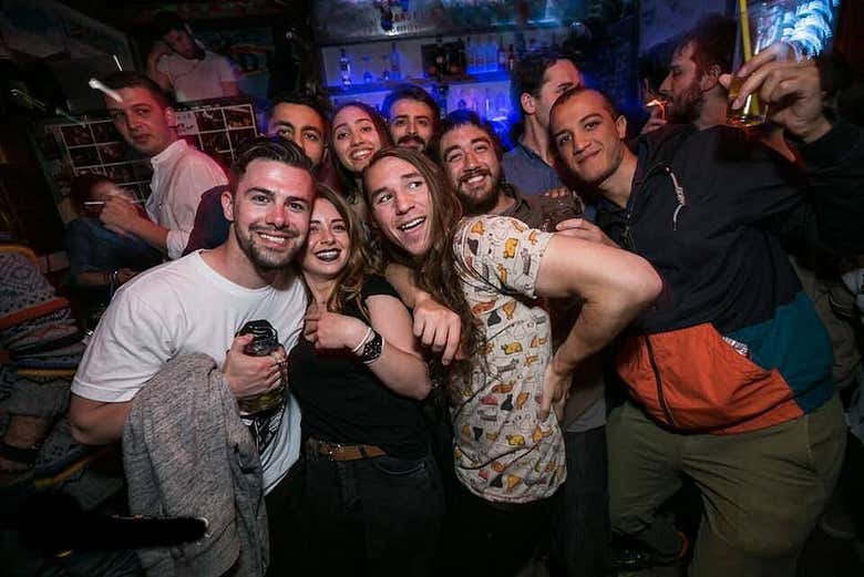 Pub Crawl ¡Tour de fiesta por Shanghái!