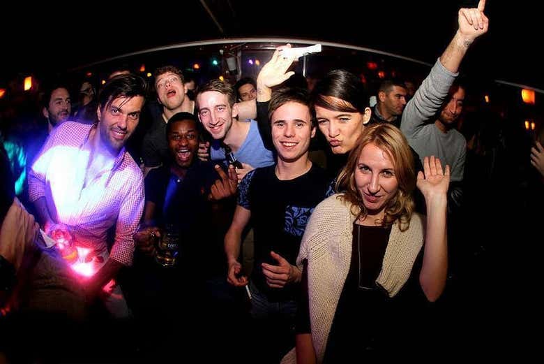 Pub Crawl ¡Tour de fiesta por Shanghái!