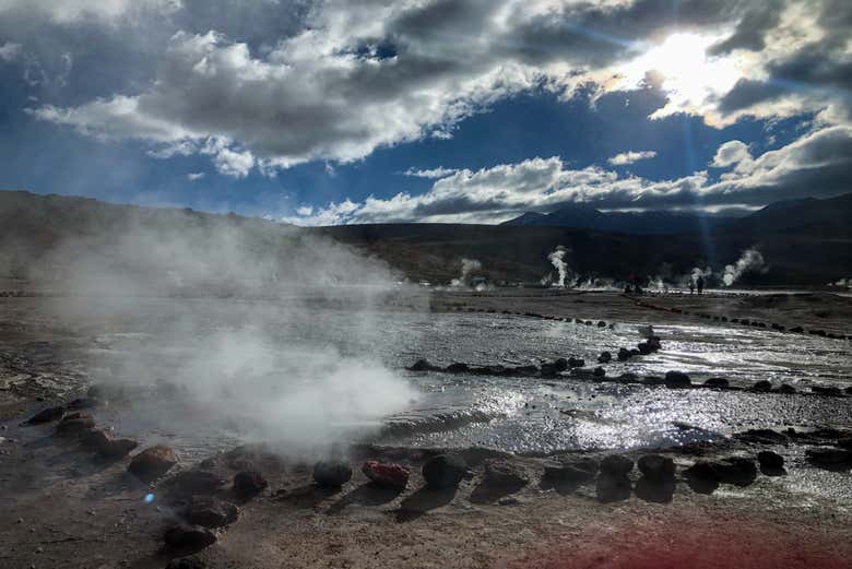 Excursión a los géiseres de El Tatio y Laguna Machuca