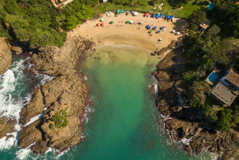 Paseo en canoa polinesia por Búzios
