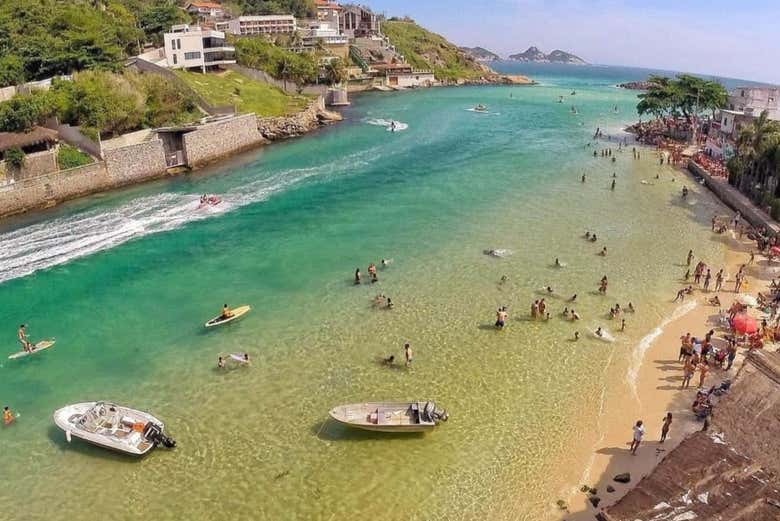 Paseo en lancha por las islas Gigóia y Tijuca
