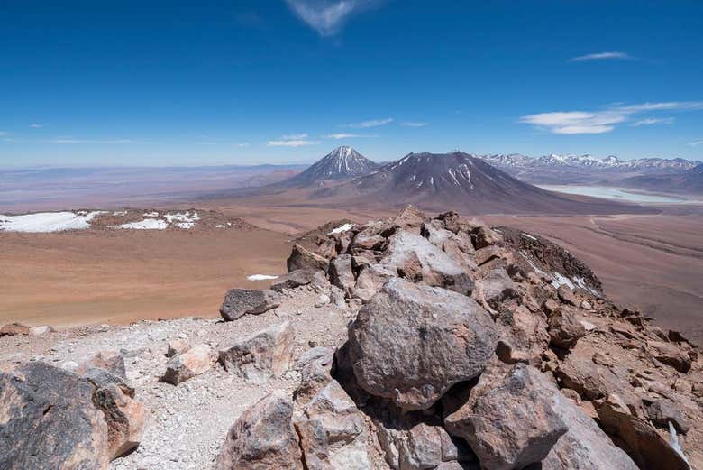 Trekking por el volcán Cerro Toco
