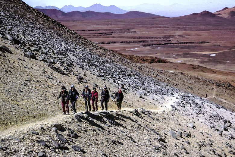Trekking por el volcán Cerro Toco