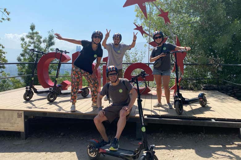 Tour en patinete eléctrico por el Cerro San Cristóbal