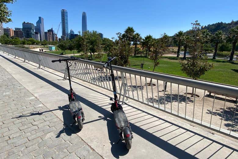 Tour en patinete eléctrico por el Cerro San Cristóbal