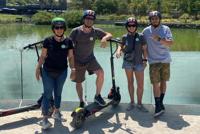 Tour en patinete eléctrico por el Cerro San Cristóbal