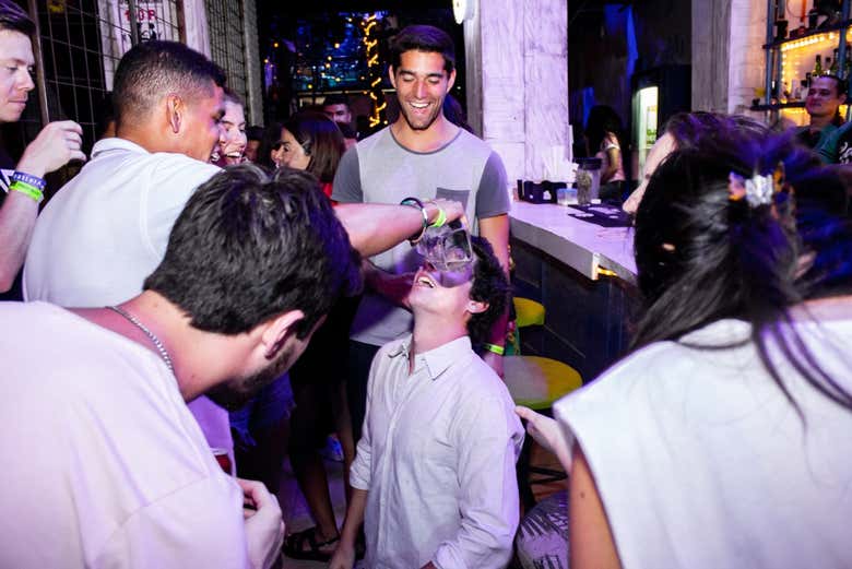 Pub Crawl ¡Tour de fiesta por Cartagena de Indias!