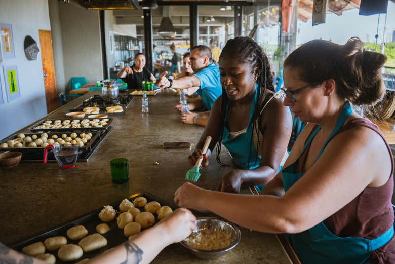 Taller de panadería colombiana en Cartagena