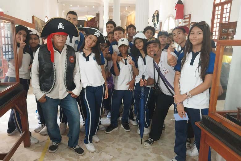 Tour de los piratas + Museo Naval del Caribe