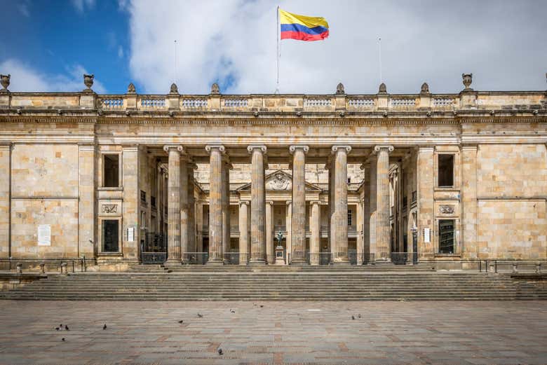 Visita guiada por Bogotá + Teleférico a Montserrate