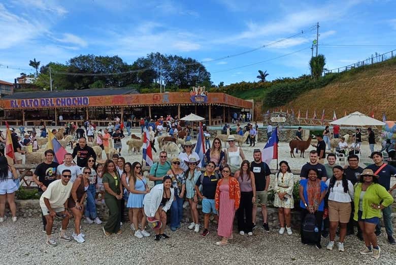 Excursión a Guatapé + Paseo en barco