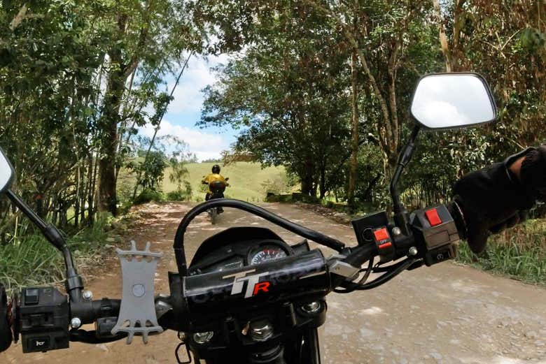 Excursión en moto desde Medellín
