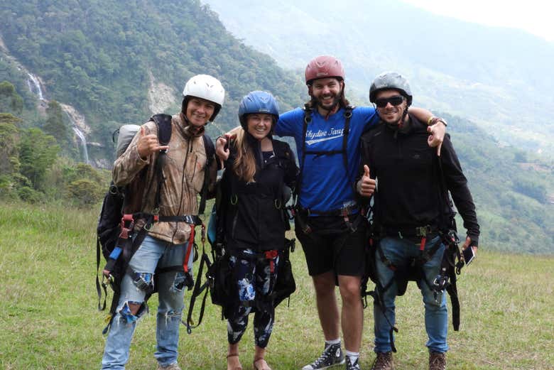 Vuelo en parapente por Cocorná
