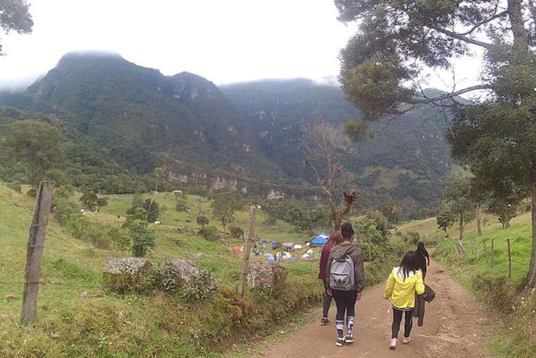 Trekking por el Parque Aventura La Chorrera