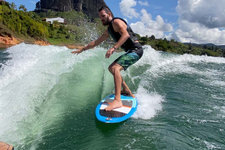 Moto de agua o wakeboard en Guatapé