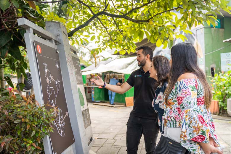 Tour en chiva por Medellín