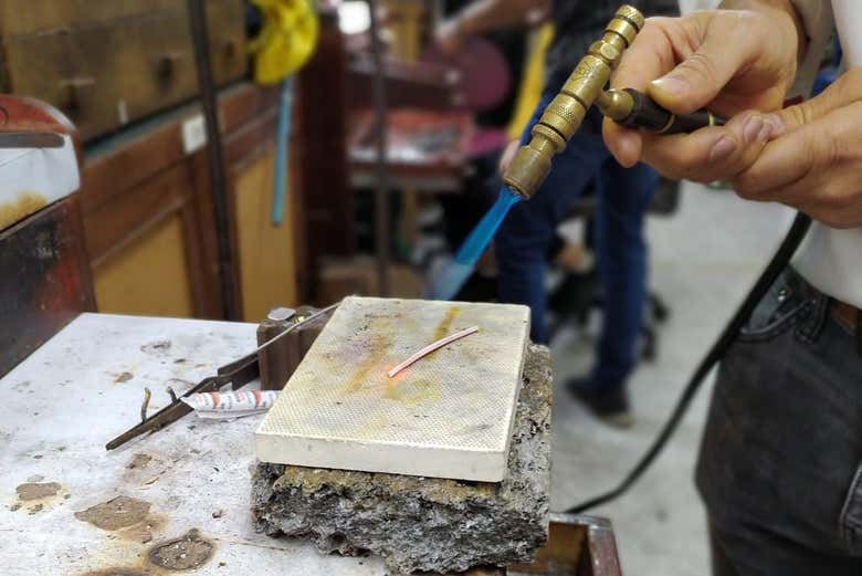 Taller de anillos de esmeraldas