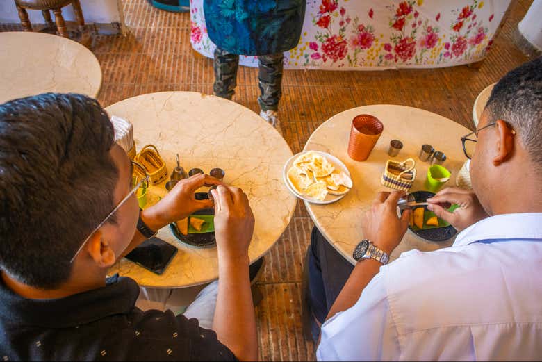 Degustación de comida callejera en Cartagena de Indias