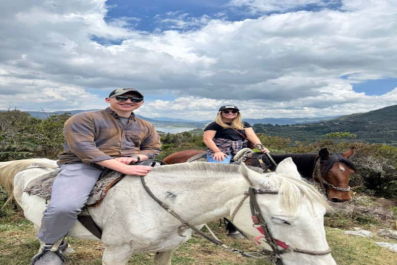 Paseo a caballo o senderismo por las montañas de La Calera