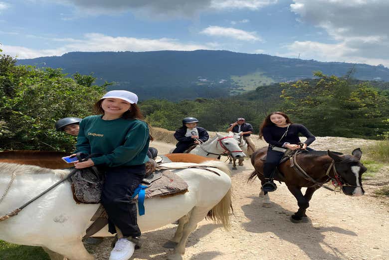 Paseo a caballo o senderismo por las montañas de La Calera
