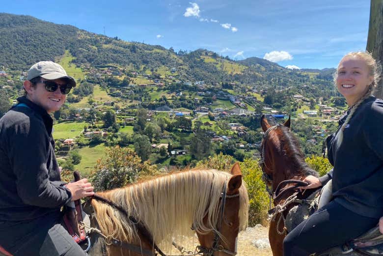 Paseo a caballo o senderismo por las montañas de La Calera