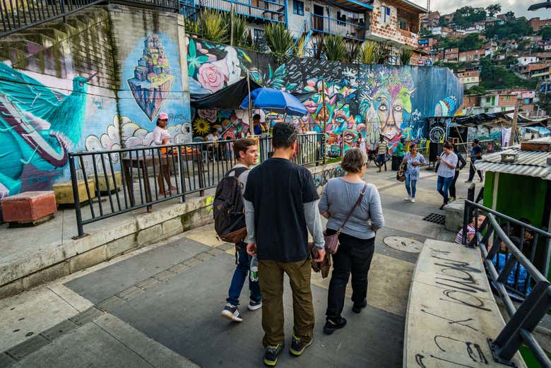 Tour por la Comuna 13 y Museo de la Memoria