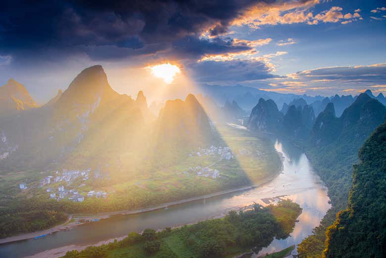 Excursión privada a la montaña Xianggong al amanecer