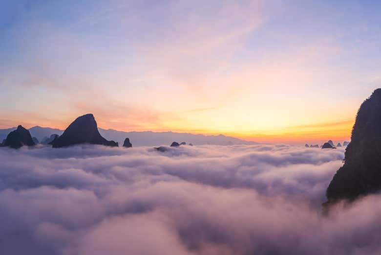 Excursión privada a la montaña Xianggong al amanecer
