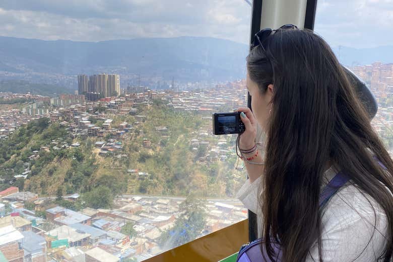 Tour del grafiti por la Comuna 13 + Metrocable de Medellín