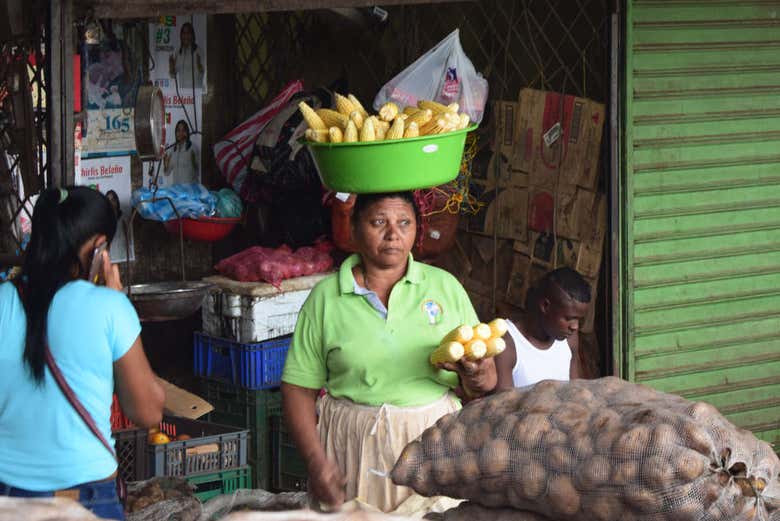 Tour por el Mercado Bazurto